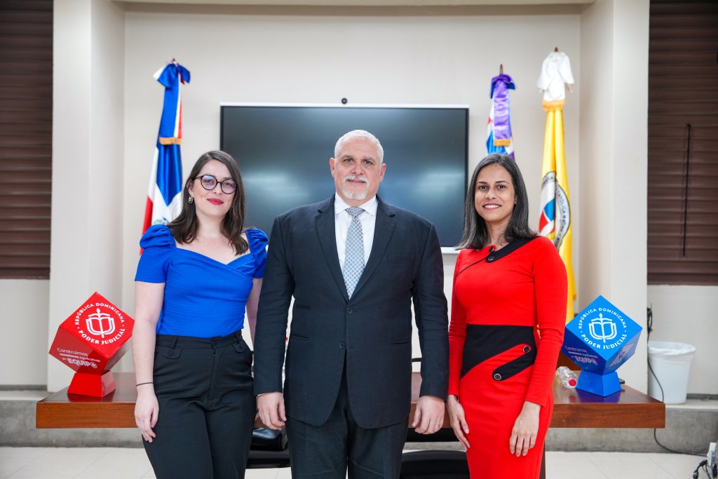 Acercamiento Jueces y la comunidad